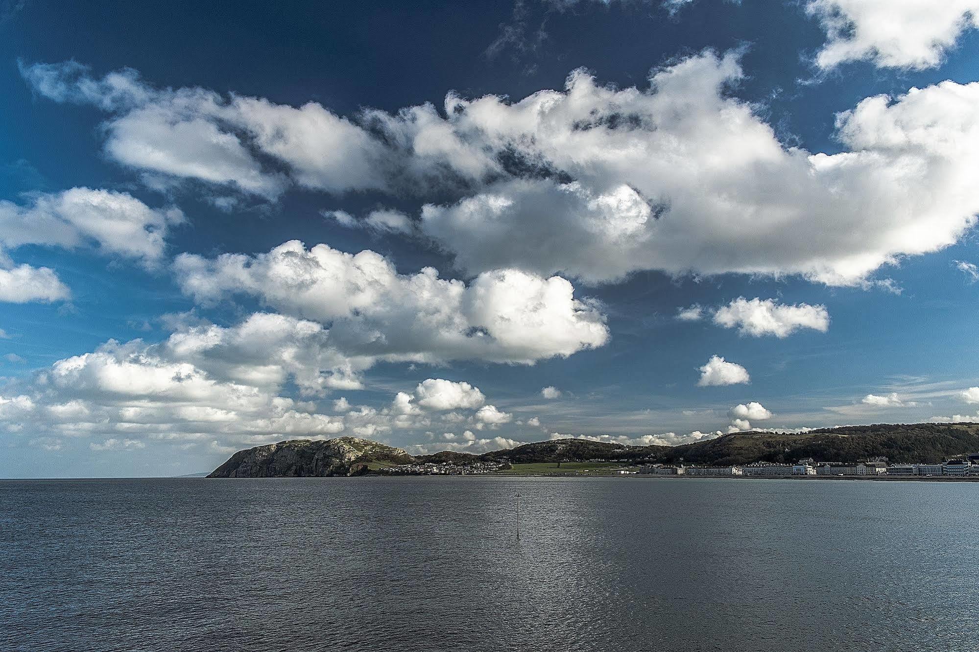 The Grand Hotel Llandudno Exterior foto