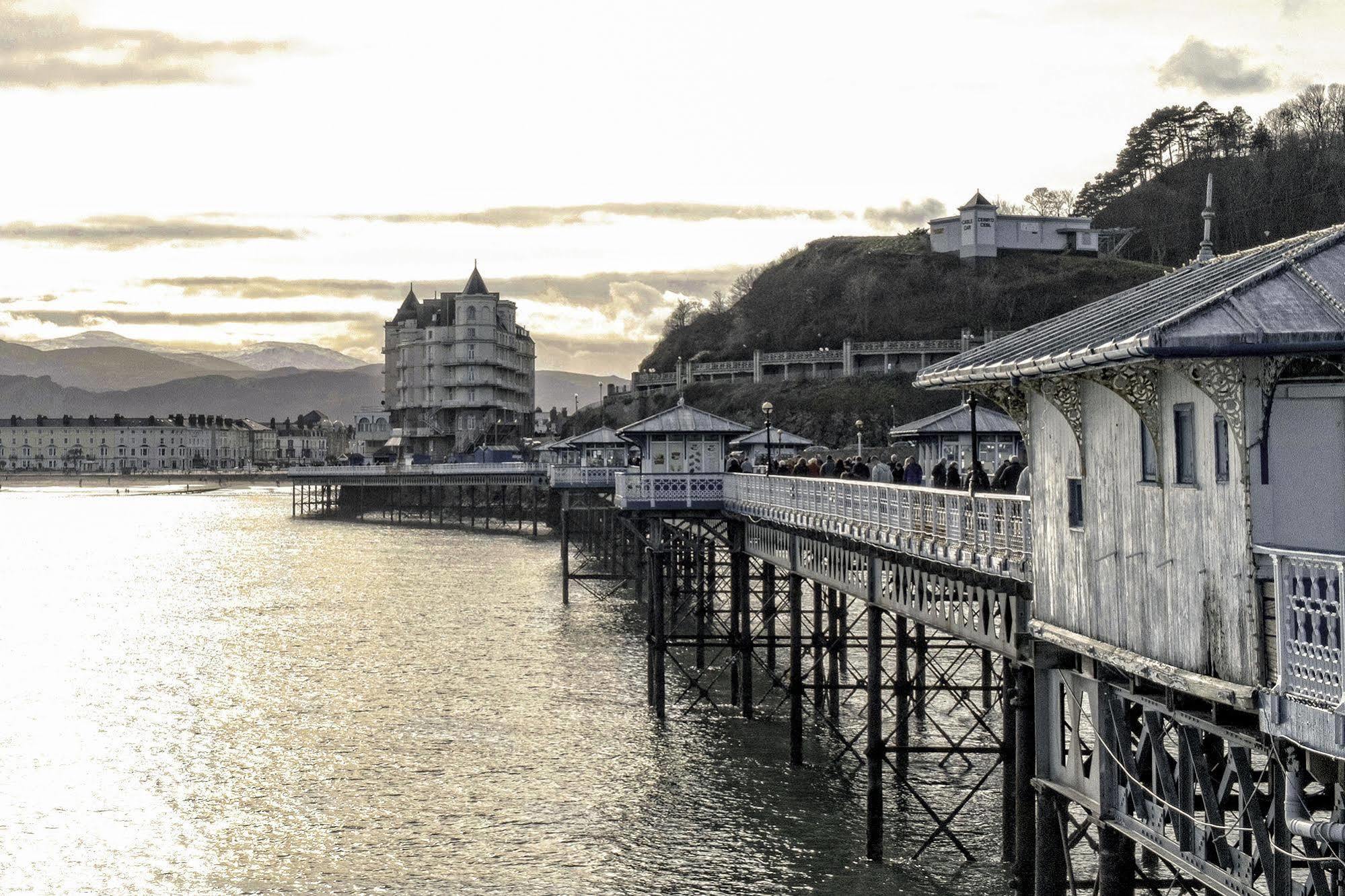 The Grand Hotel Llandudno Exterior foto